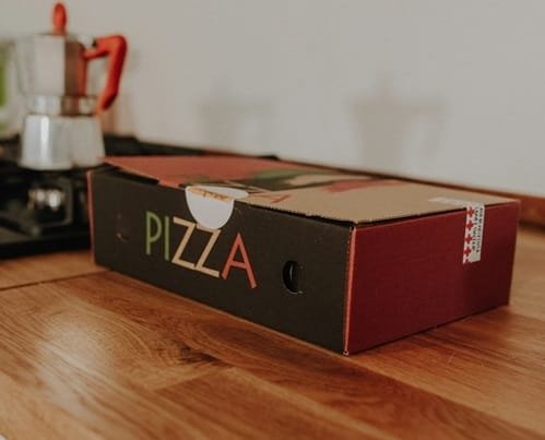 Branded pizza boxes for small pizza shops USA